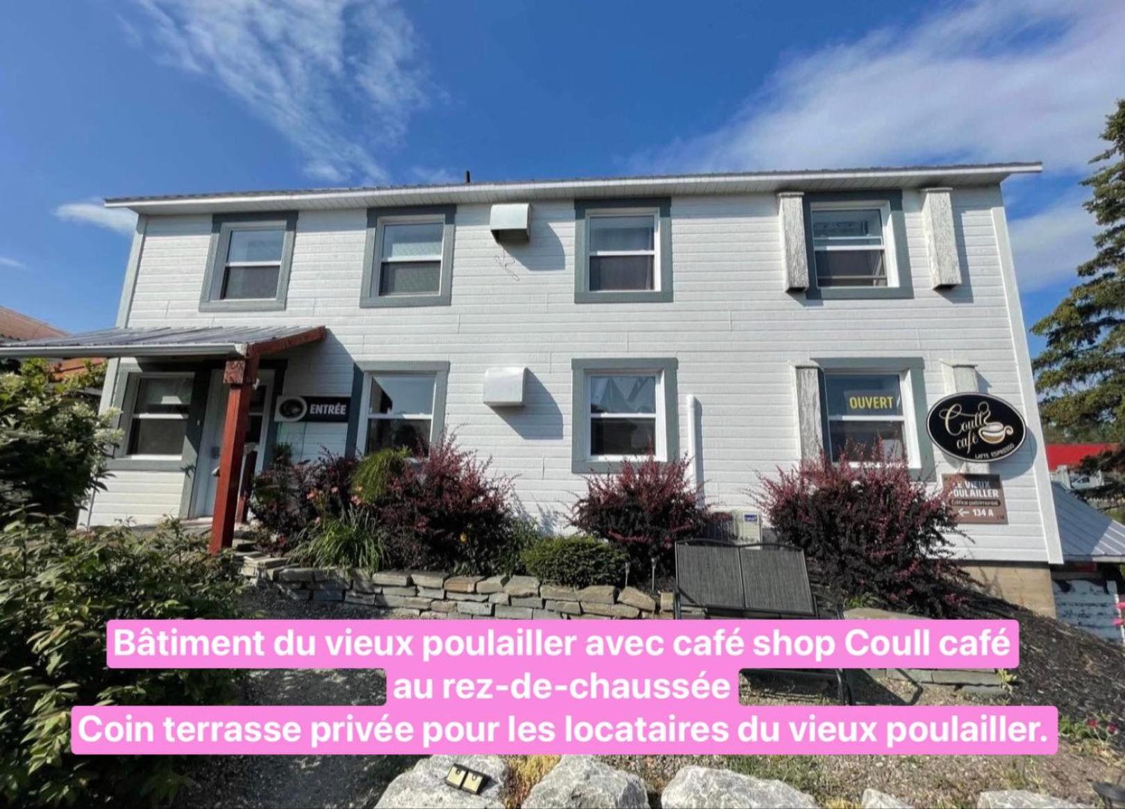 Le Vieux Poulailler Edifice Patrimonial New-richmond Gaspesie Guest house